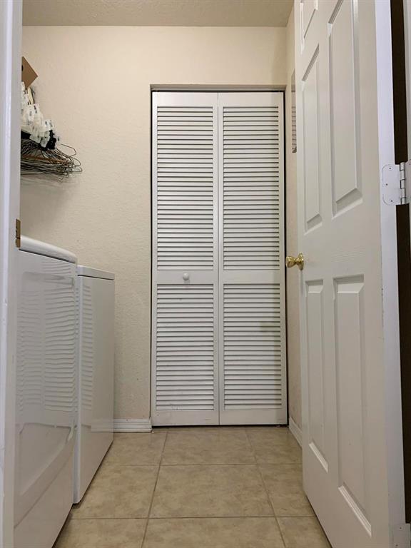 FOURTH  REPLAT OF PORTOFINO ISLES - Residential