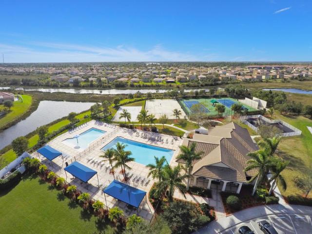 FOURTH  REPLAT OF PORTOFINO ISLES - Residential