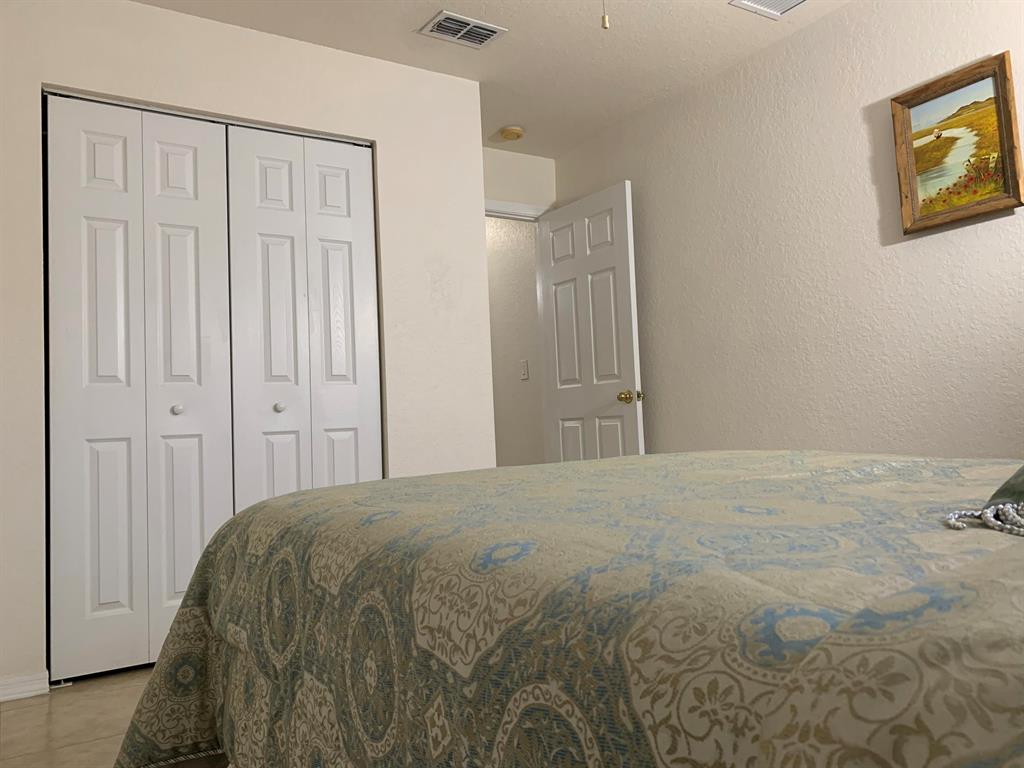 FOURTH  REPLAT OF PORTOFINO ISLES - Residential