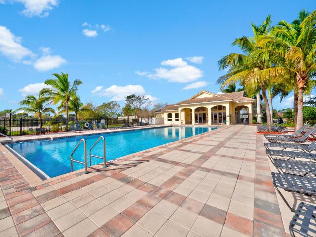 FOURTH  REPLAT OF PORTOFINO ISLES - Residential