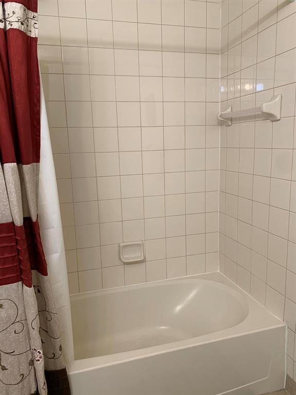 FOURTH  REPLAT OF PORTOFINO ISLES - Residential