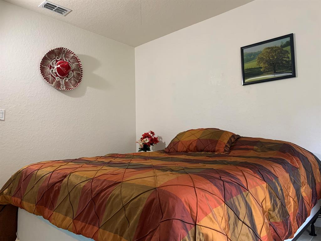 FOURTH  REPLAT OF PORTOFINO ISLES - Residential