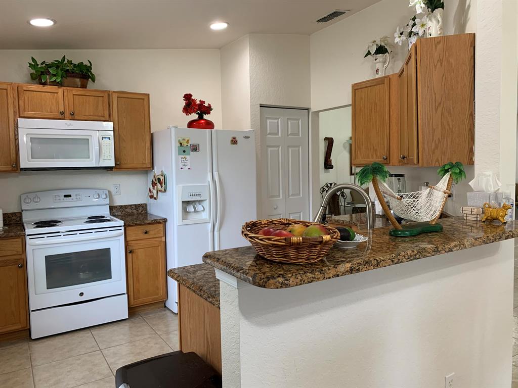 FOURTH  REPLAT OF PORTOFINO ISLES - Residential