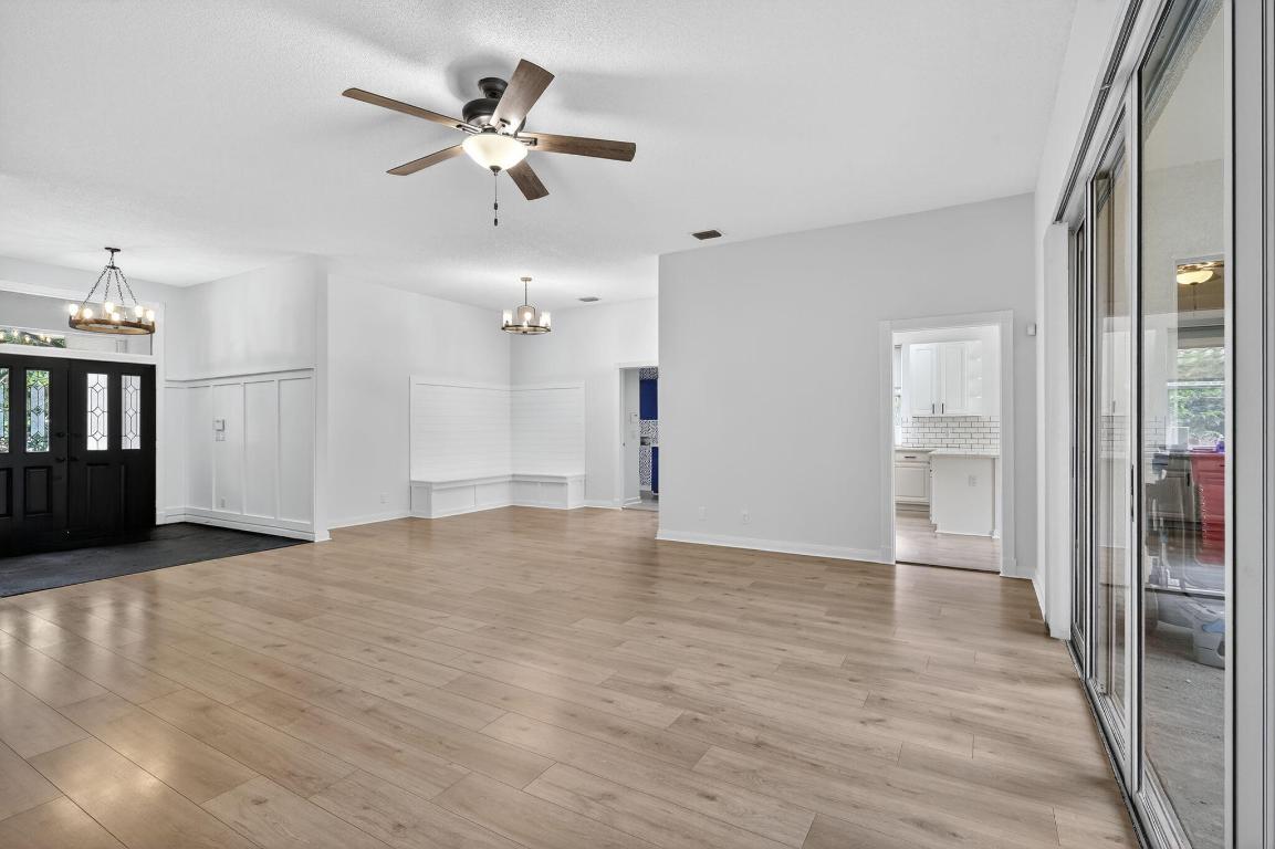 6333 Winding Lake Drive