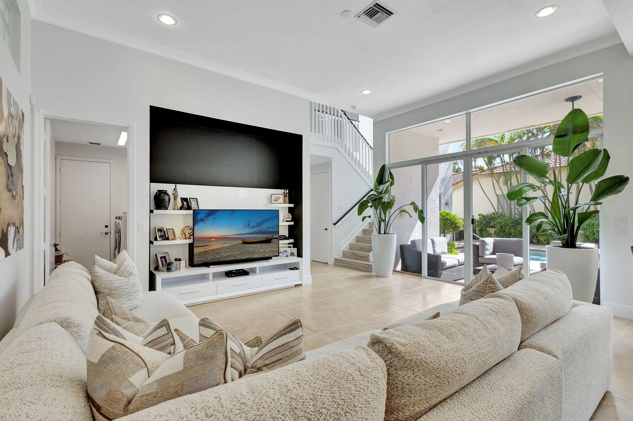 MIRABELLA AT MIRASOL A - Residential Lease