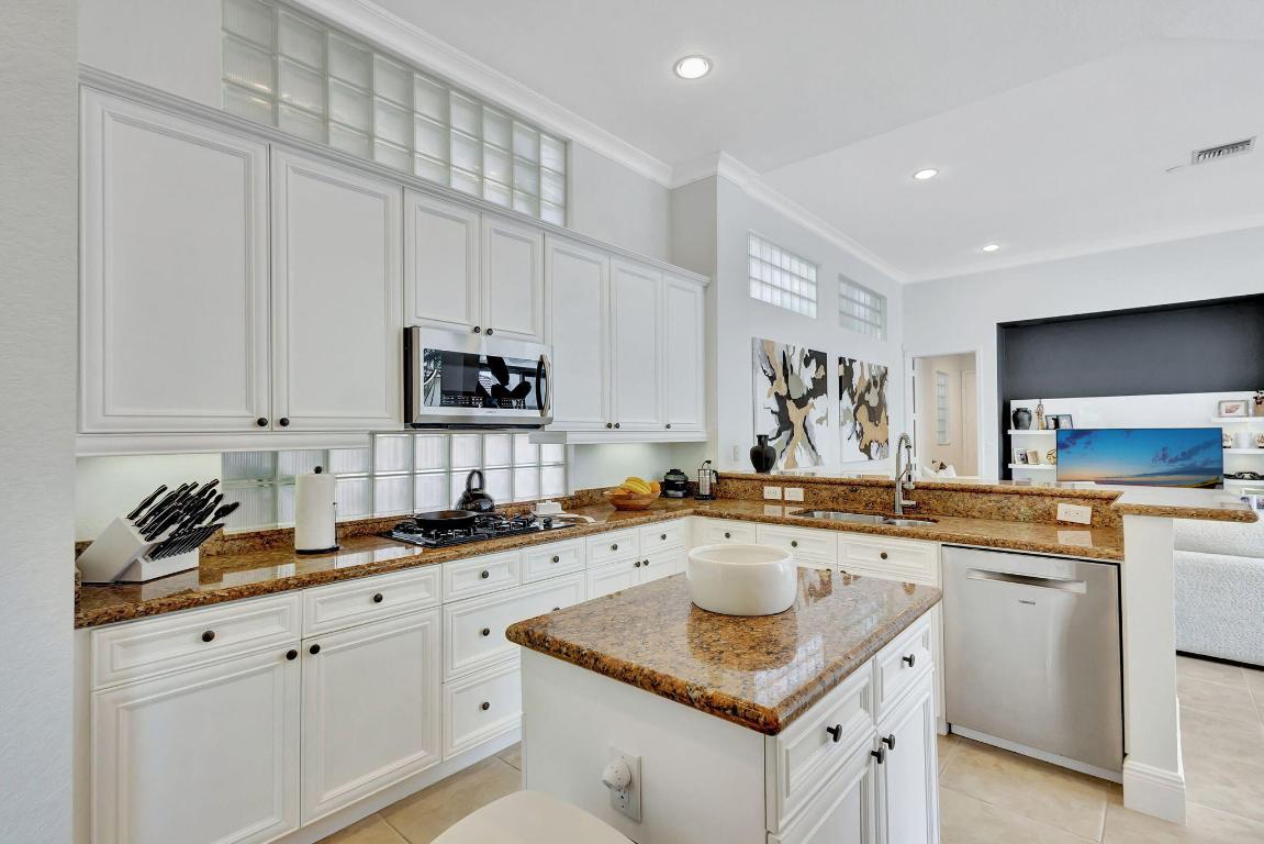 MIRABELLA AT MIRASOL A - Residential Lease