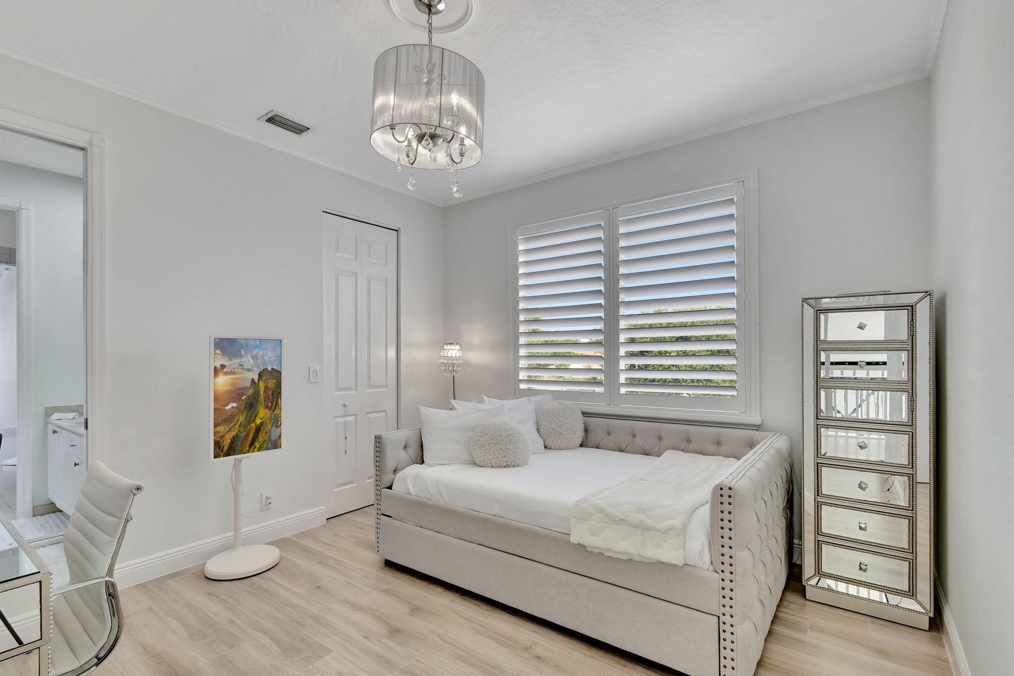 MIRABELLA AT MIRASOL A - Residential Lease