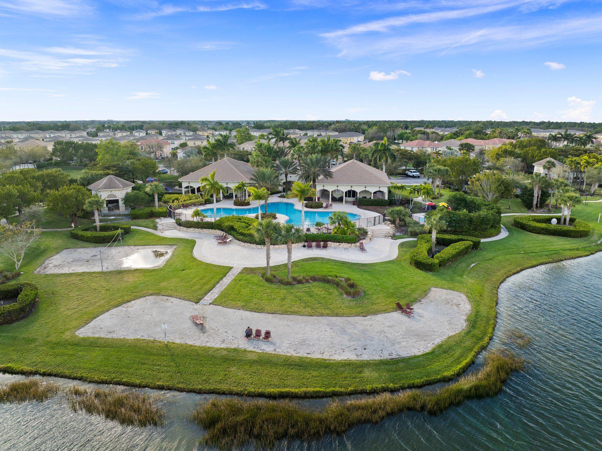 VIZCAYA FALLS PLAT 1 - Residential