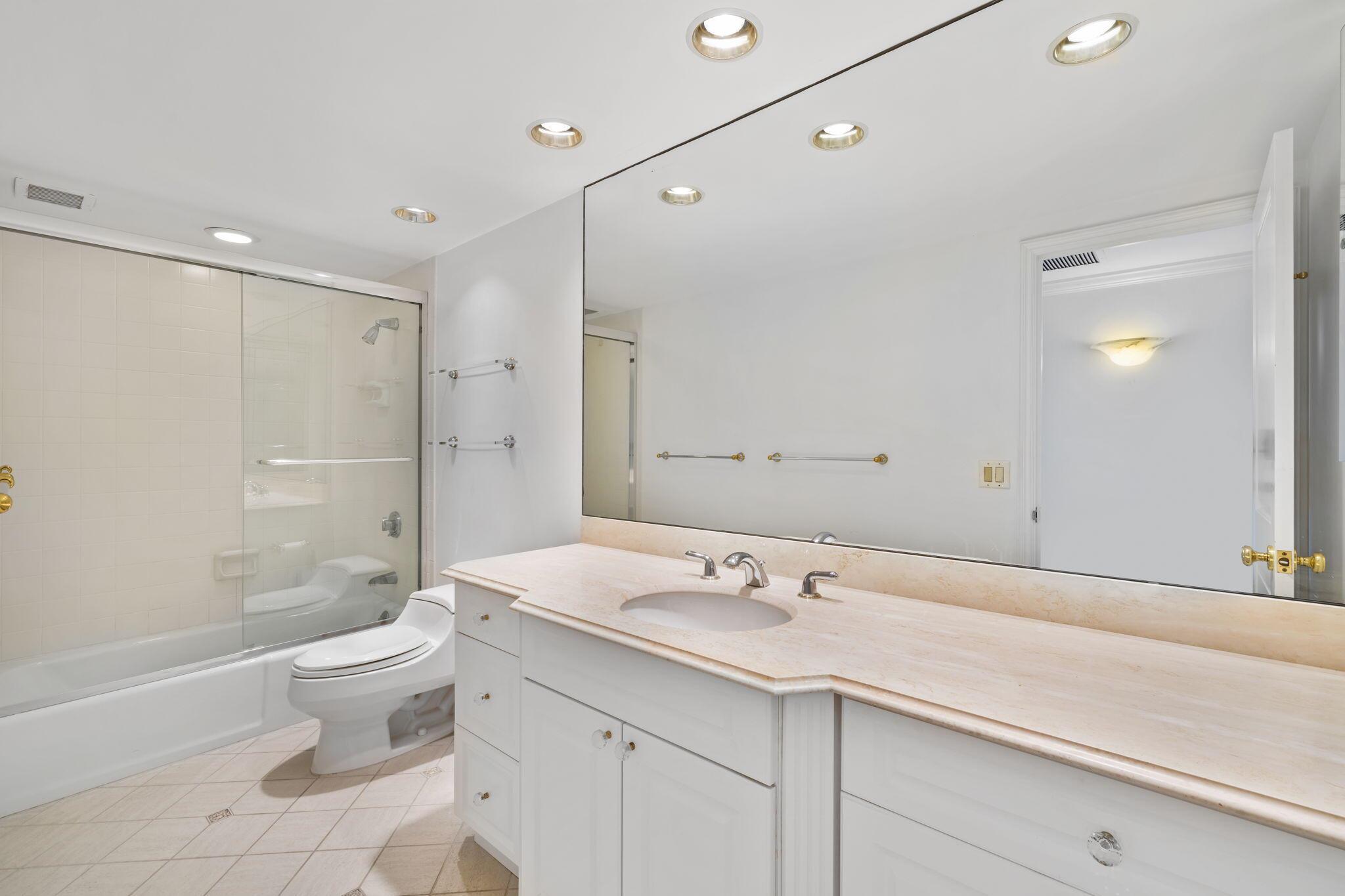 WINTHROP HOUSE CONDO - Residential