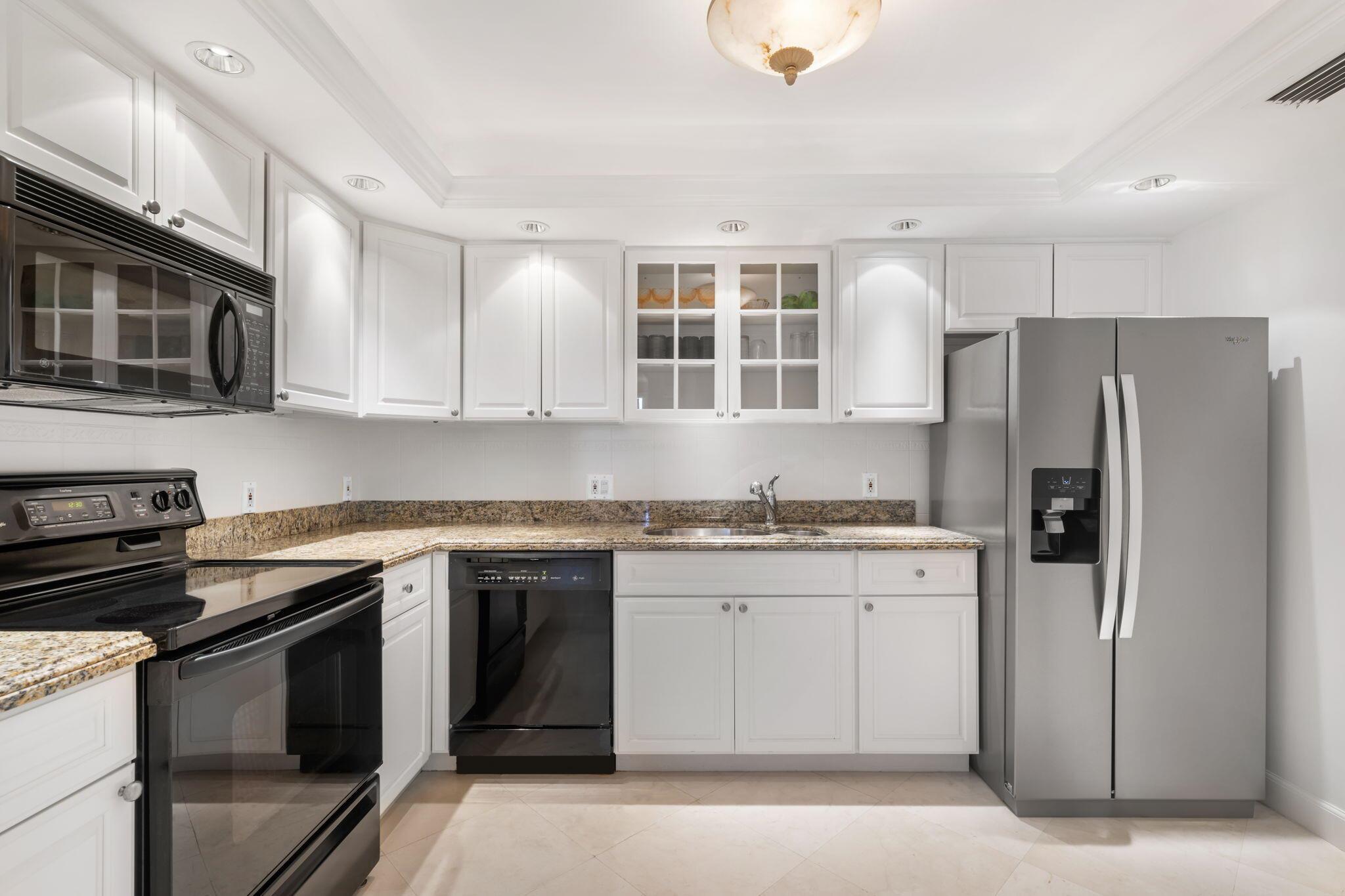 WINTHROP HOUSE CONDO - Residential