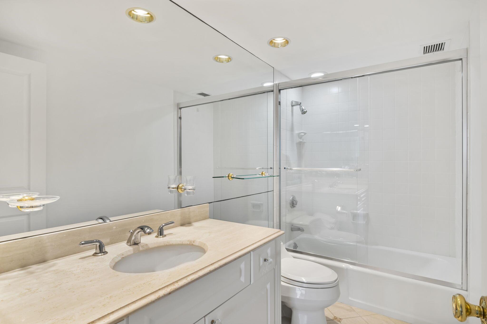 WINTHROP HOUSE CONDO - Residential