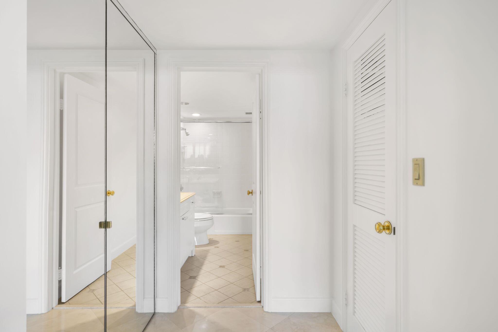 WINTHROP HOUSE CONDO - Residential