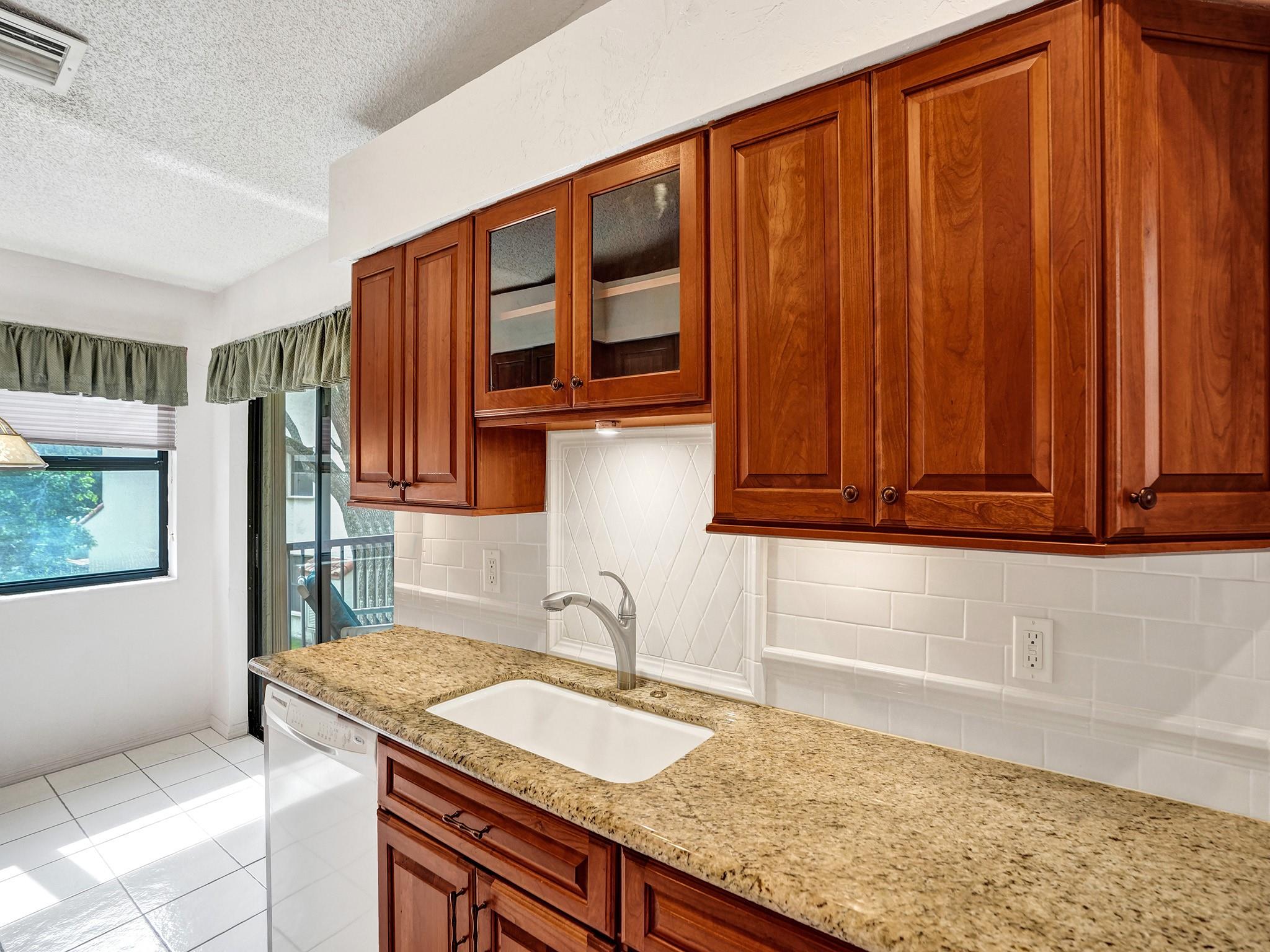 Emerald Oaks - Residential