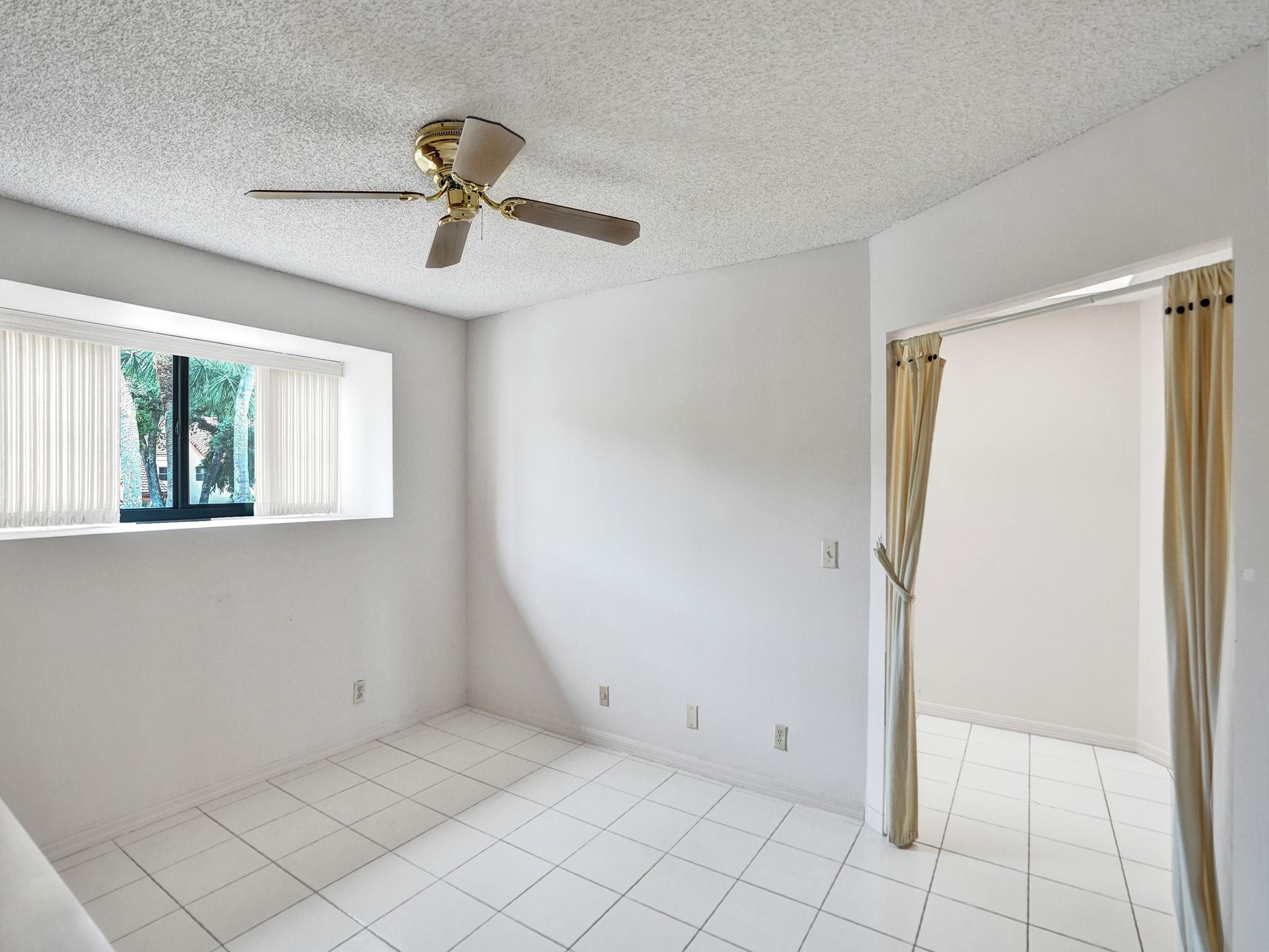 Emerald Oaks - Residential