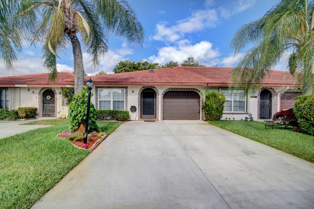 Photo of 1472 SW 26 Avenue #D, Boynton Beach, FL 33426 (MLS # R10791706)