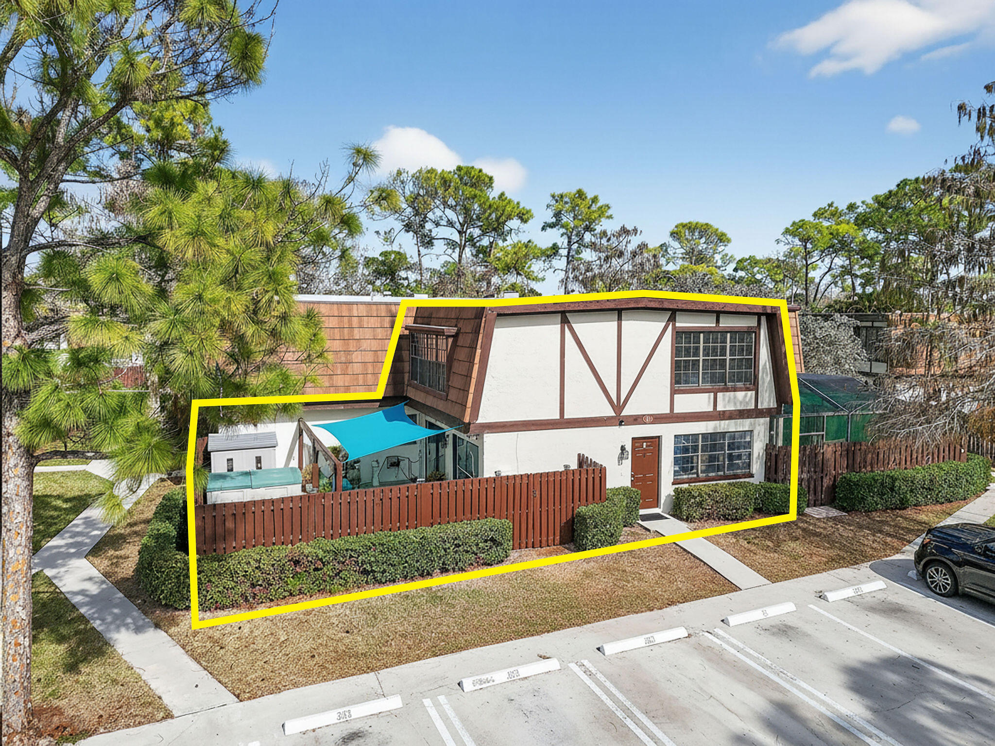 27-43-41~ TH PT OF NLY 662.08 FT OF WLY 374.41 FT - Residential