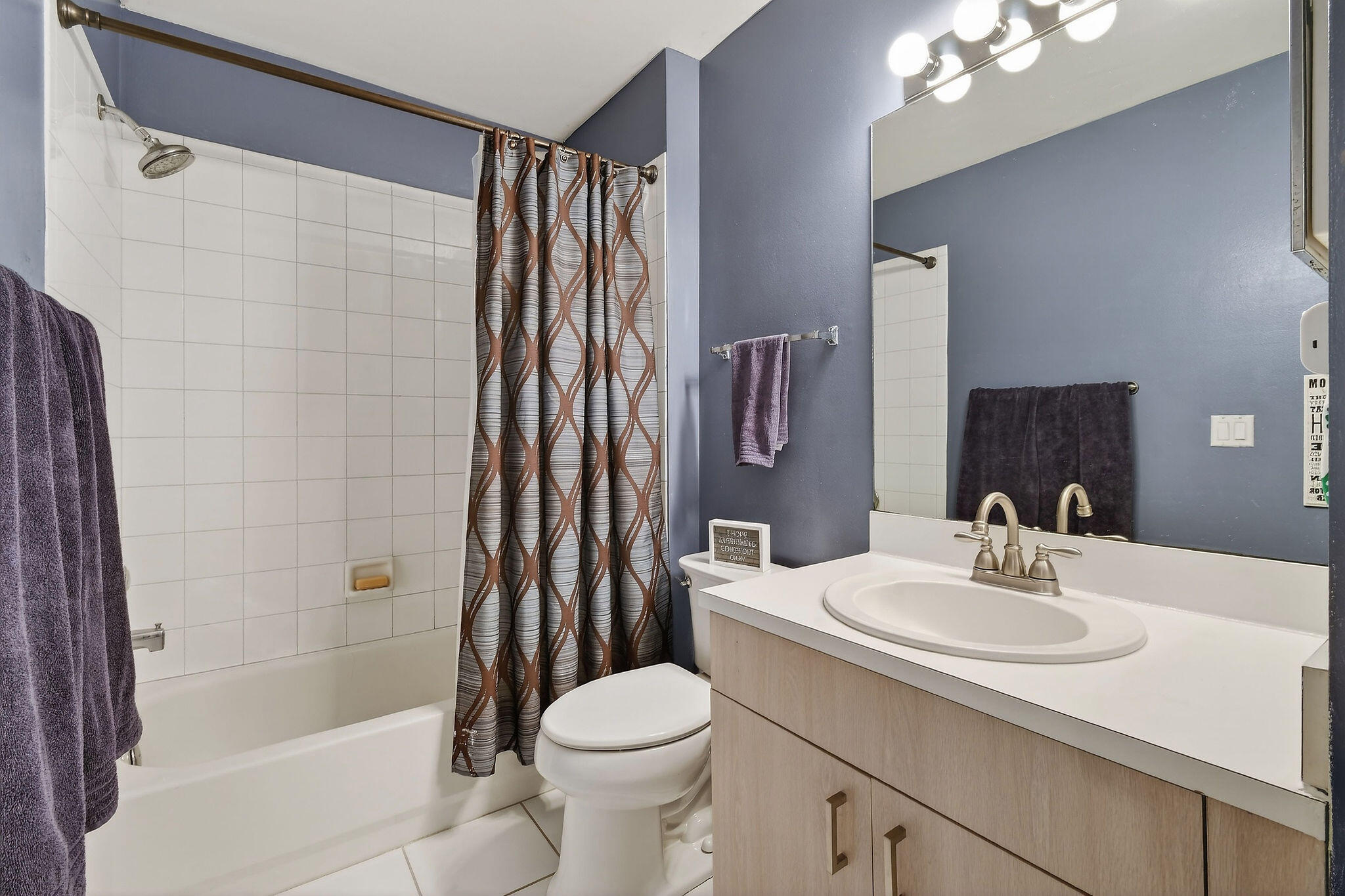 27-43-41~ TH PT OF NLY 662.08 FT OF WLY 374.41 FT - Residential