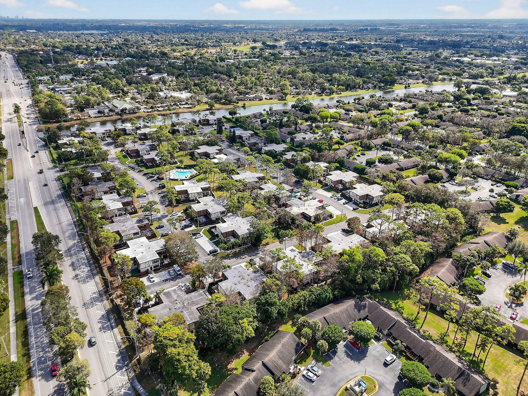 27-43-41~ TH PT OF NLY 662.08 FT OF WLY 374.41 FT - Residential