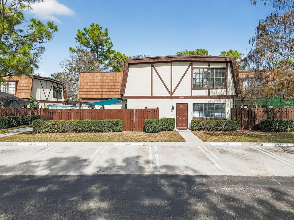 Photo of 111 Weybridge Circle #C, Royal Palm Beach, FL 33411 (MLS # R11160628)