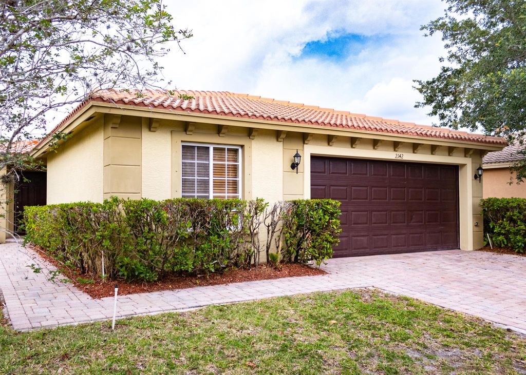 Photo of 2142 SW Newport Isles Boulevard, Port St Lucie, FL 34953 (MLS # R10891935)