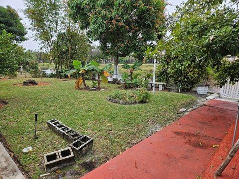 A home in Lauderdale Lakes