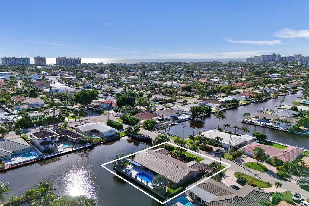 Photo of 2831 NE 59TH Street, Fort Lauderdale, FL 33308 (MLS # B26080853)