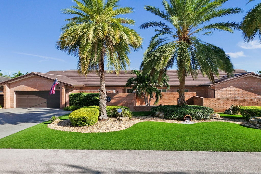 Photo of 2831 NE 59TH Street, Fort Lauderdale, FL 33308 (MLS # B26080853)