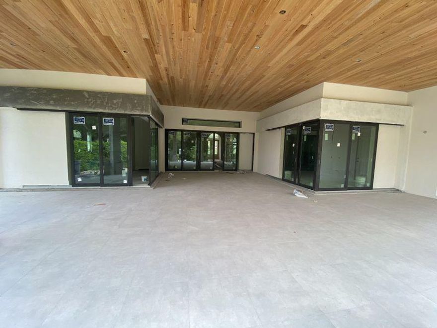 Available to show after 4/15/2021One story luxury home totaling 5689 Sq Ft 3851 Sq Ft. under air.The rear covered porch is 1051 Sq Ft, with  summer kitchen.There are so many custom features including Wine Cellar, custom master walk in closet and a large size infinity edge pool with hot tub..High end appliances package, , accent ceiling thru out the house with custom lighting.Pine Tree is a prestigious  private Golf Club that has no mandatory membership,.