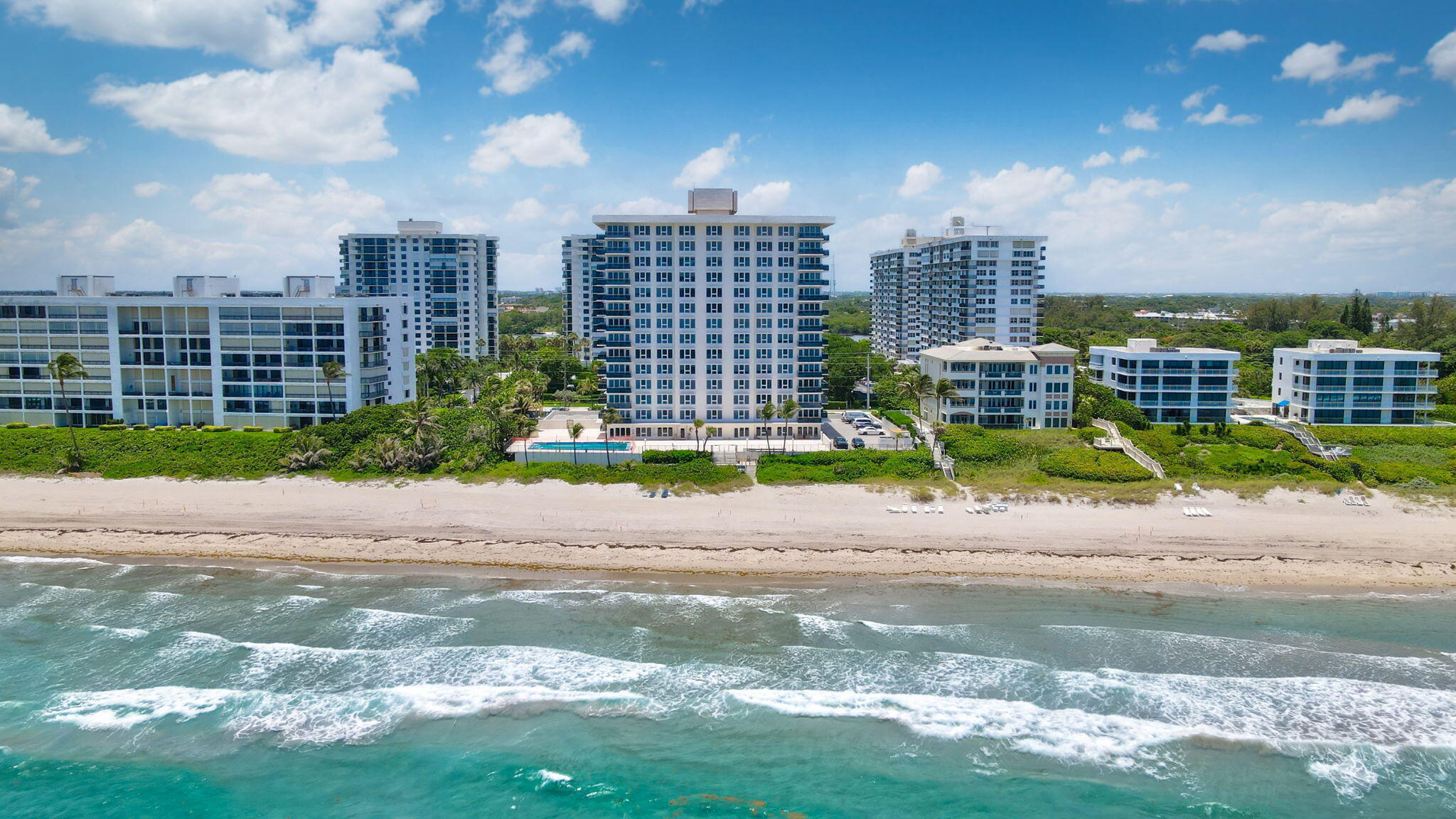 OCEAN REEF TOWERS INC CONDO - Residential