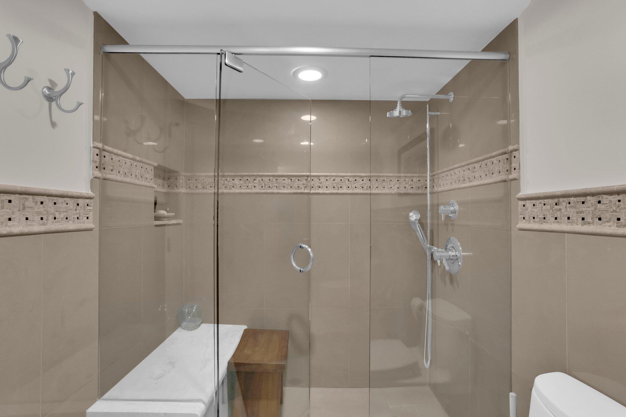 OCEAN REEF TOWERS INC CONDO - Residential