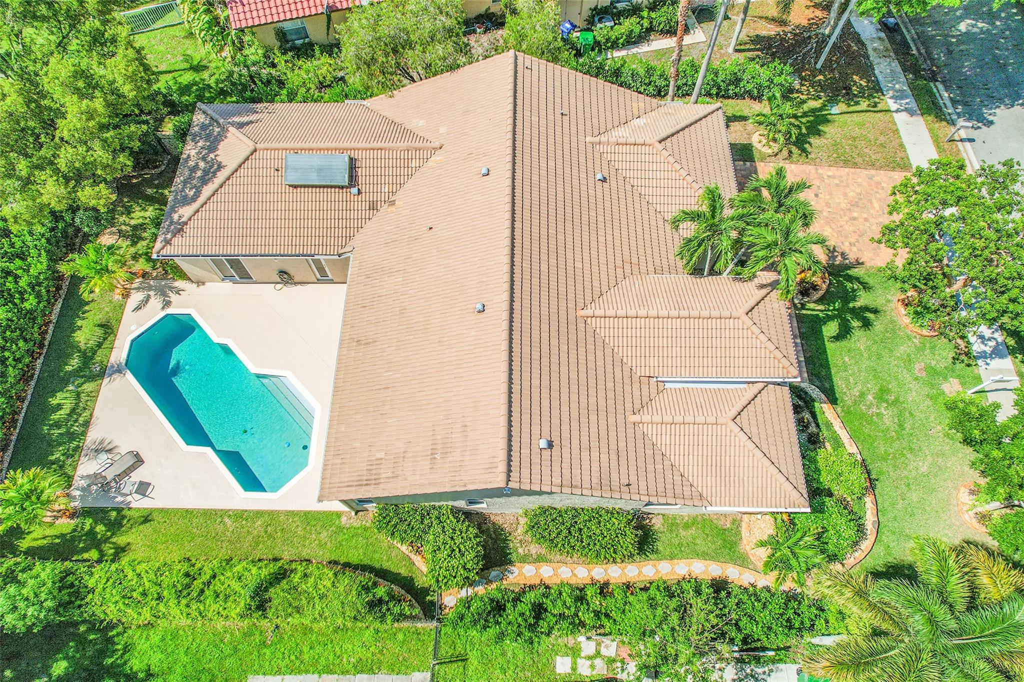 4910 NW 104th Ave