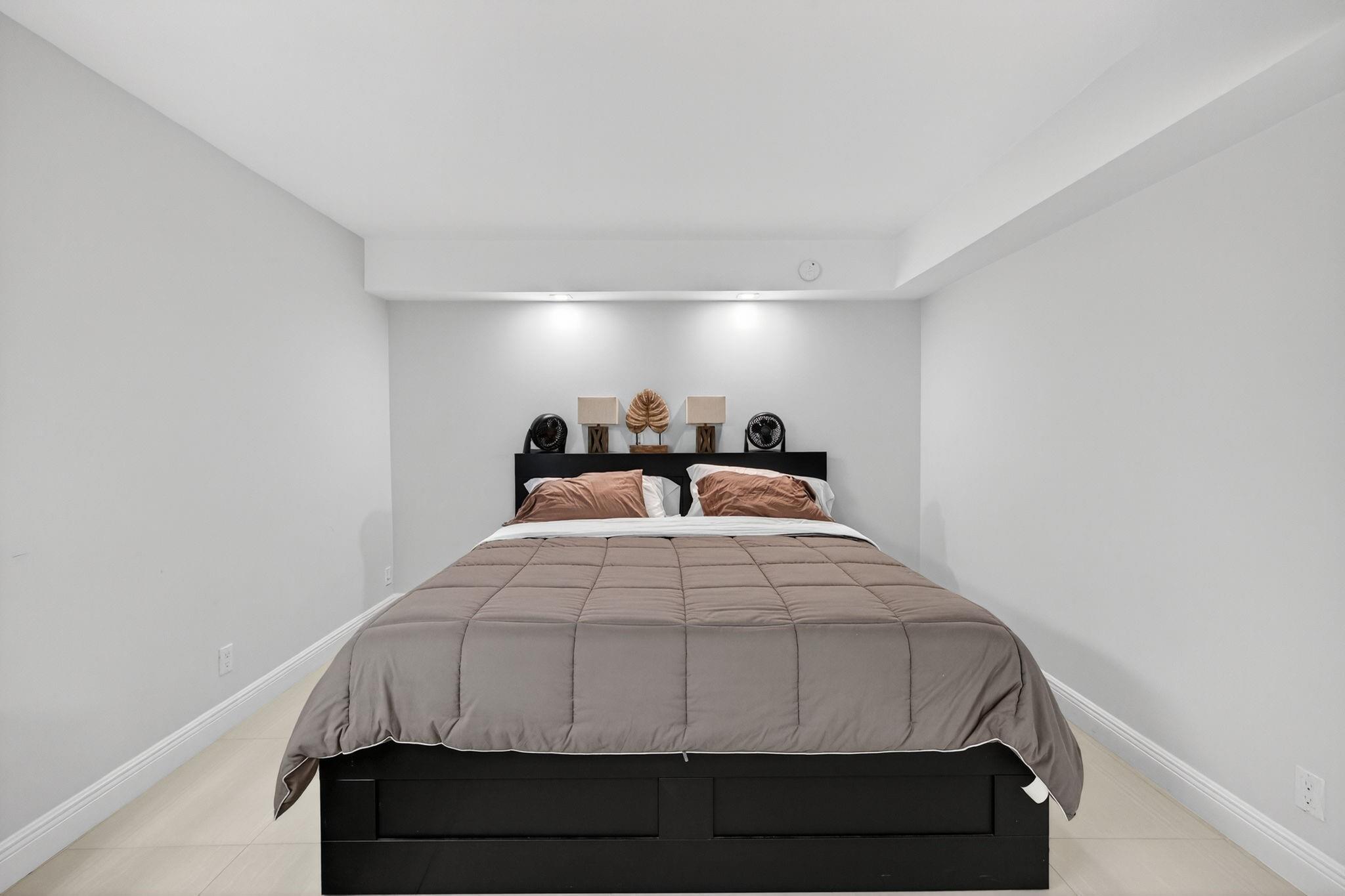 The Seasons - Residential