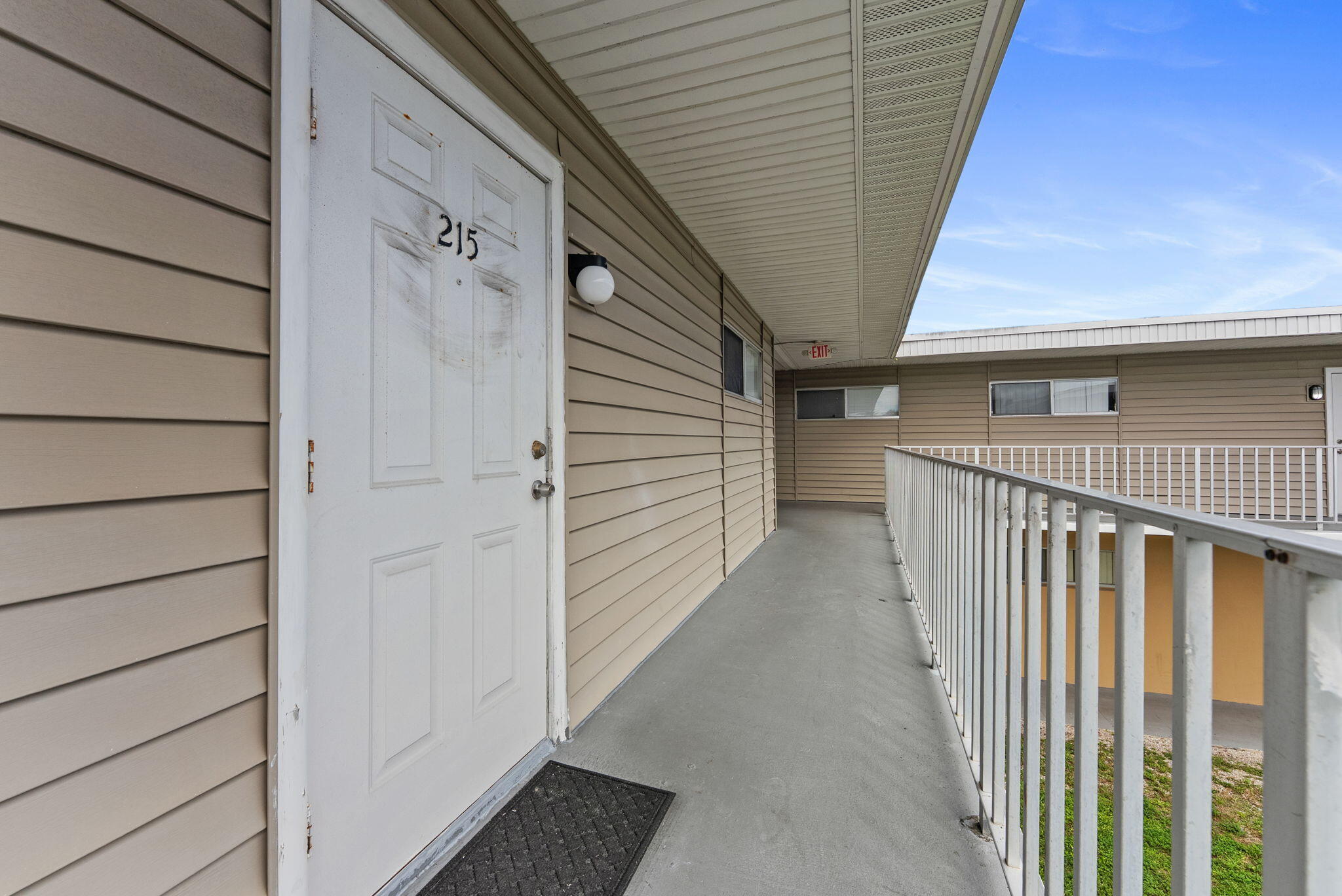 1500 CRESCENT Circle B215
