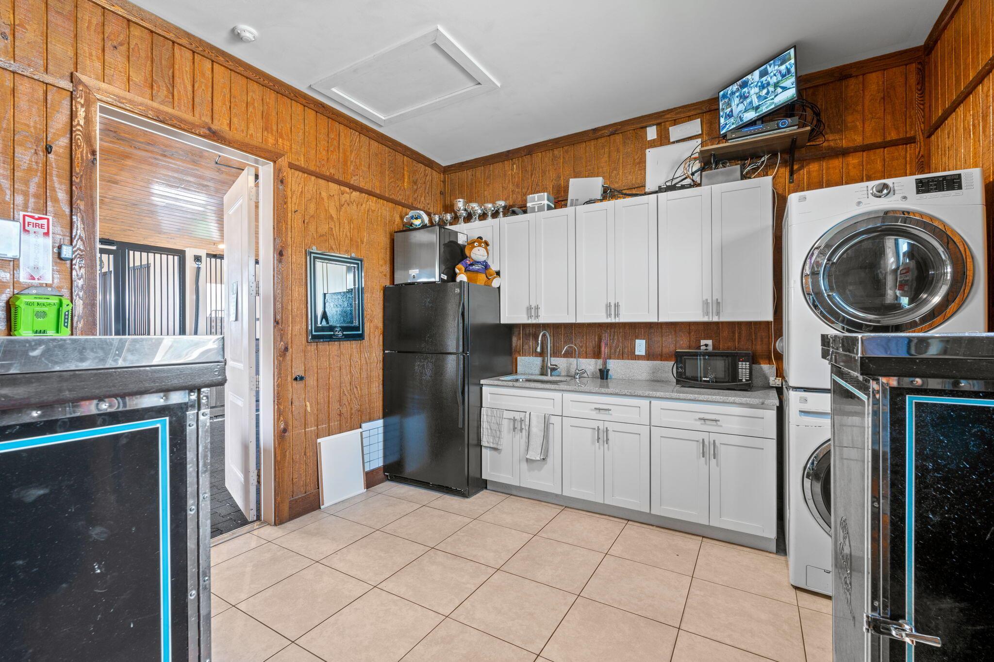 PADDOCK PARK NO 2 OF WELL - Residential Lease