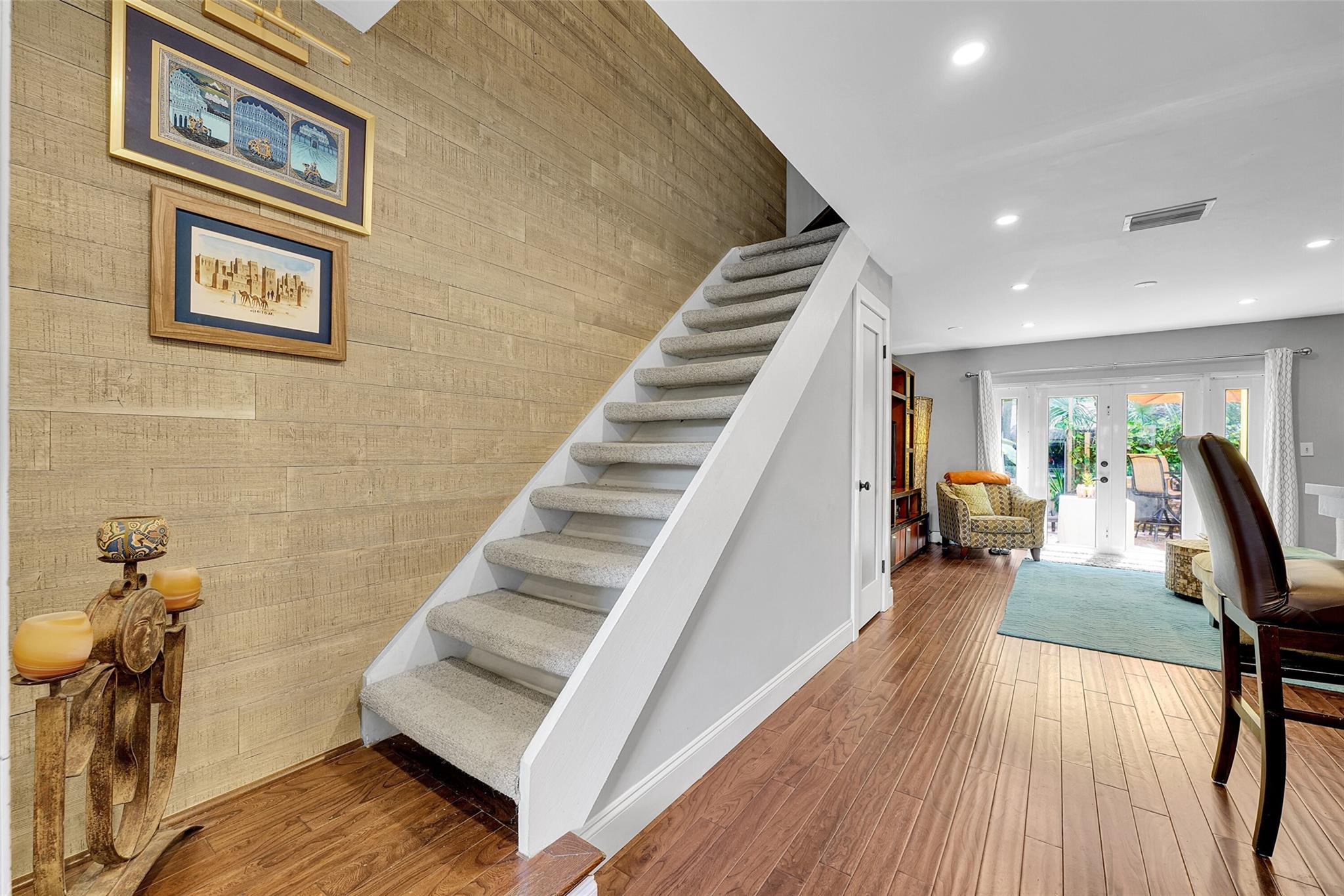 Pines of Oakland Forest W - Residential