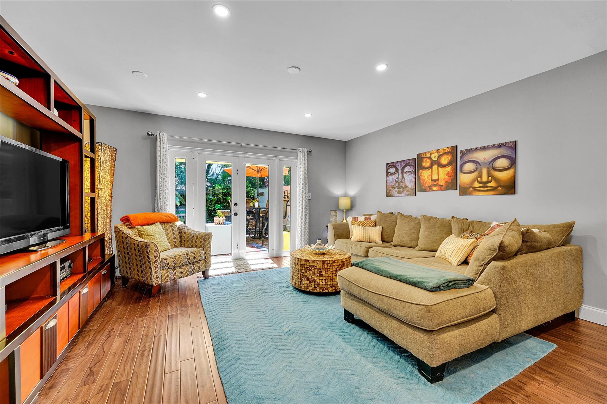 Pines of Oakland Forest W - Residential