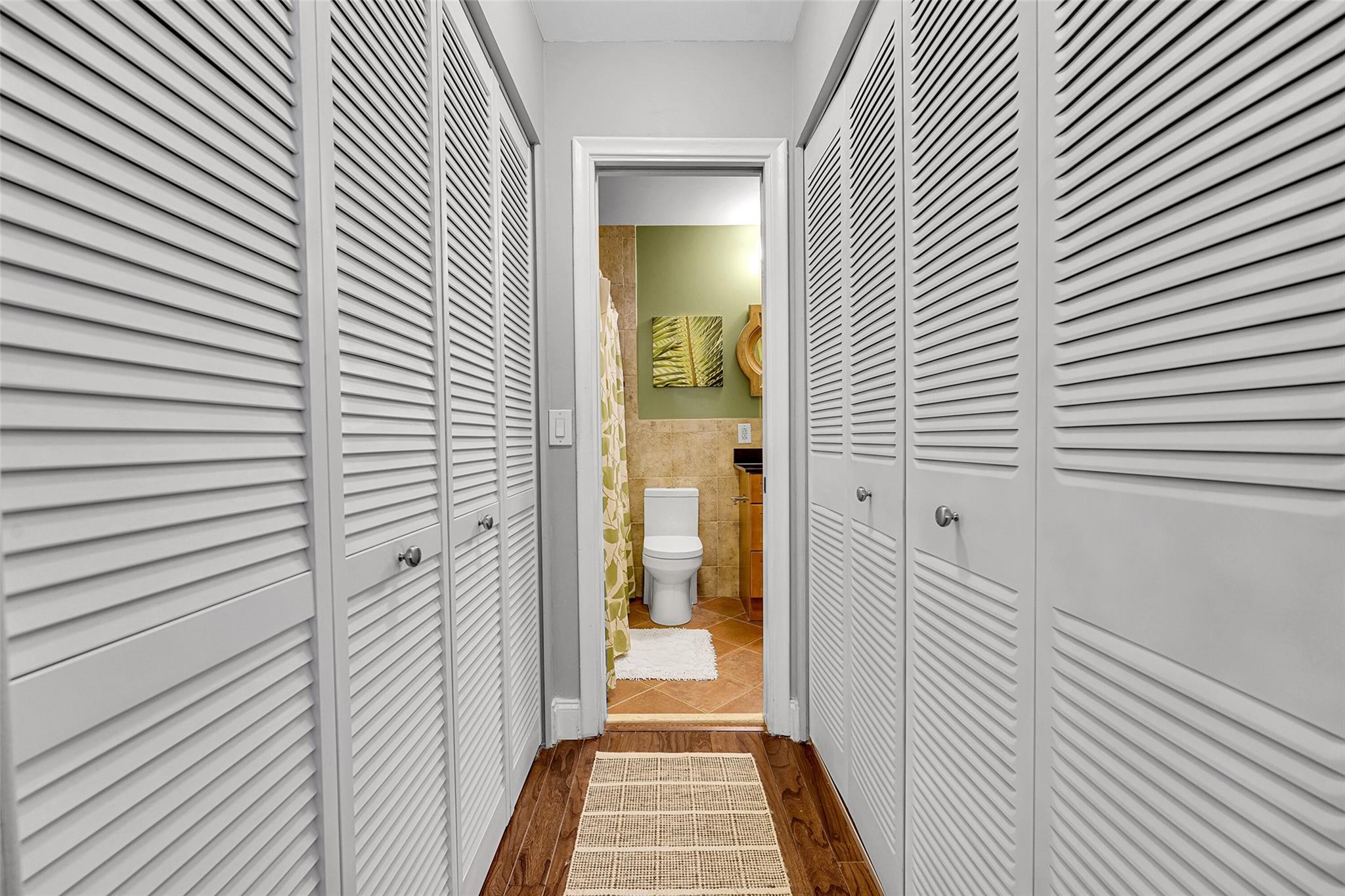 Pines of Oakland Forest W - Residential