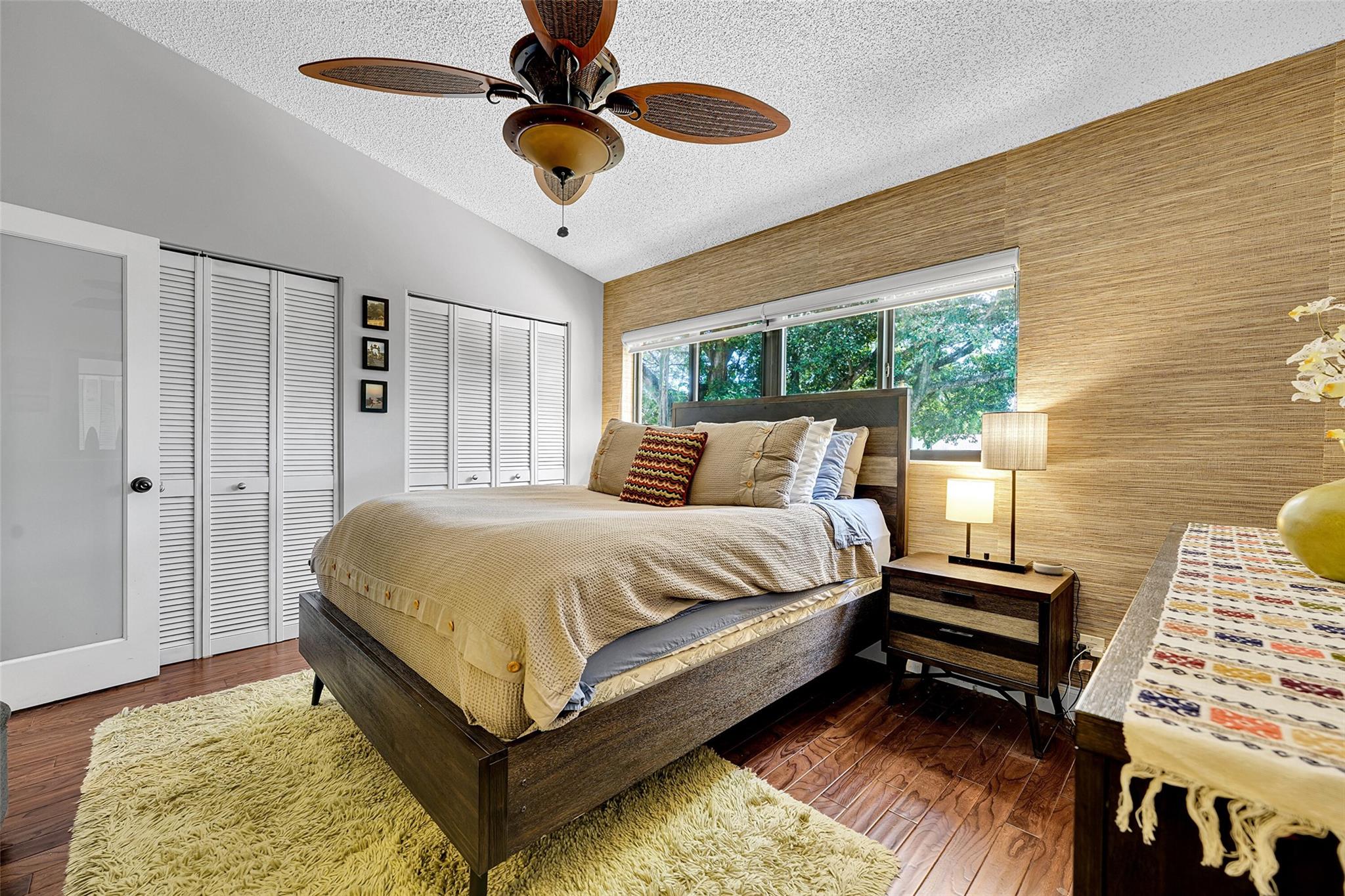 Pines of Oakland Forest W - Residential