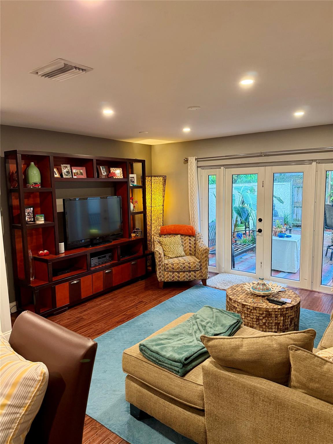 Pines of Oakland Forest W - Residential