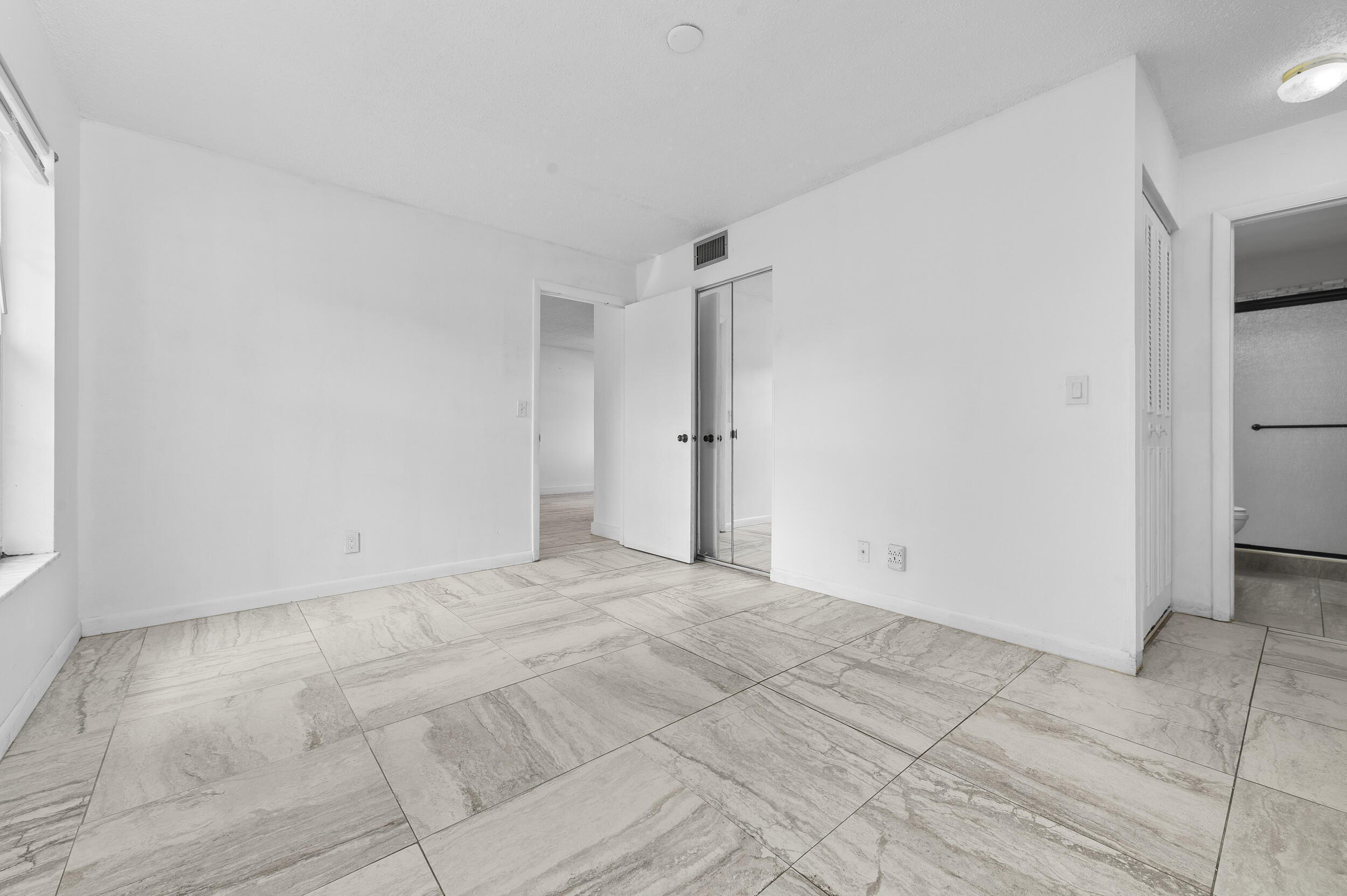 COVERED BRIDGE CONDO - Residential Lease