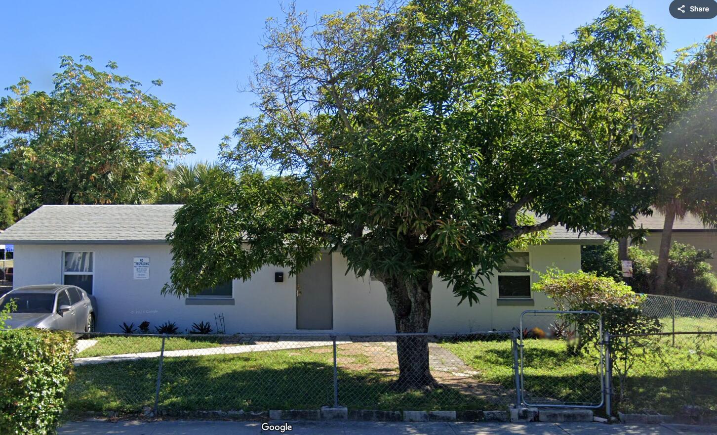 CLOWS - Residential Lease
