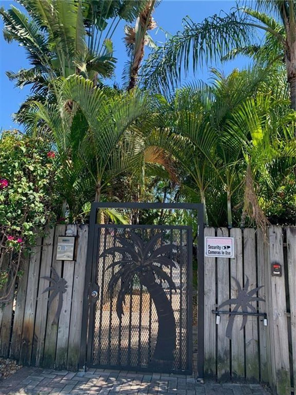 Photo of 758 NE 13th Court #2, Fort Lauderdale, FL 33304 (MLS # F10512837)