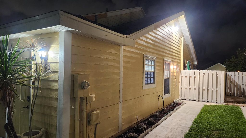 Photo of 1501 Royal Forest Court, West Palm Beach, FL 33406 (MLS # R11083578)