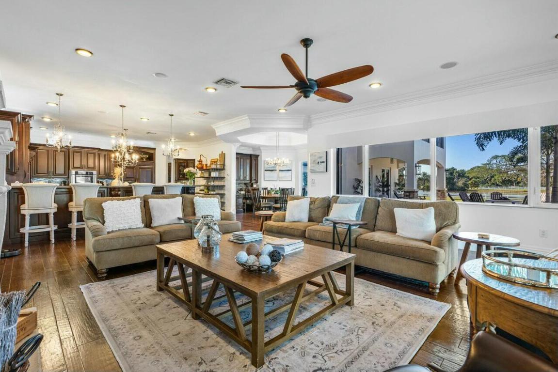 PALM BEACH FARMS CO 3 - Residential