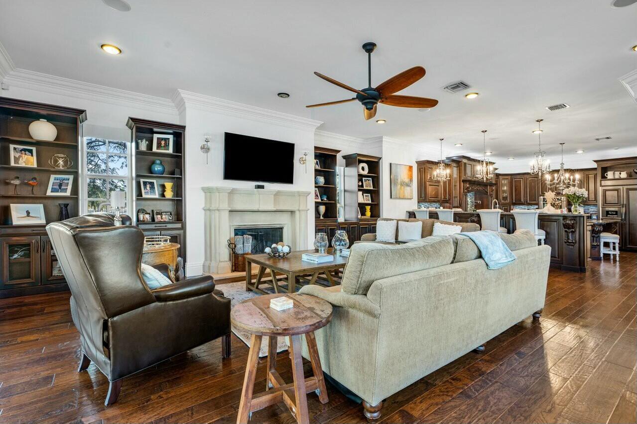 PALM BEACH FARMS CO 3 - Residential