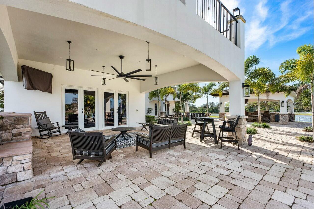 PALM BEACH FARMS CO 3 - Residential