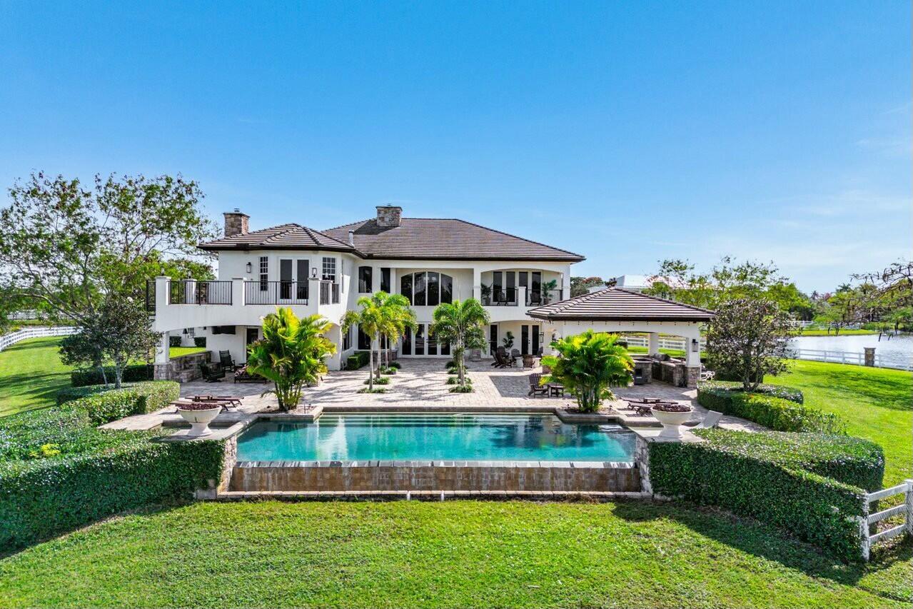 PALM BEACH FARMS CO 3 - Residential