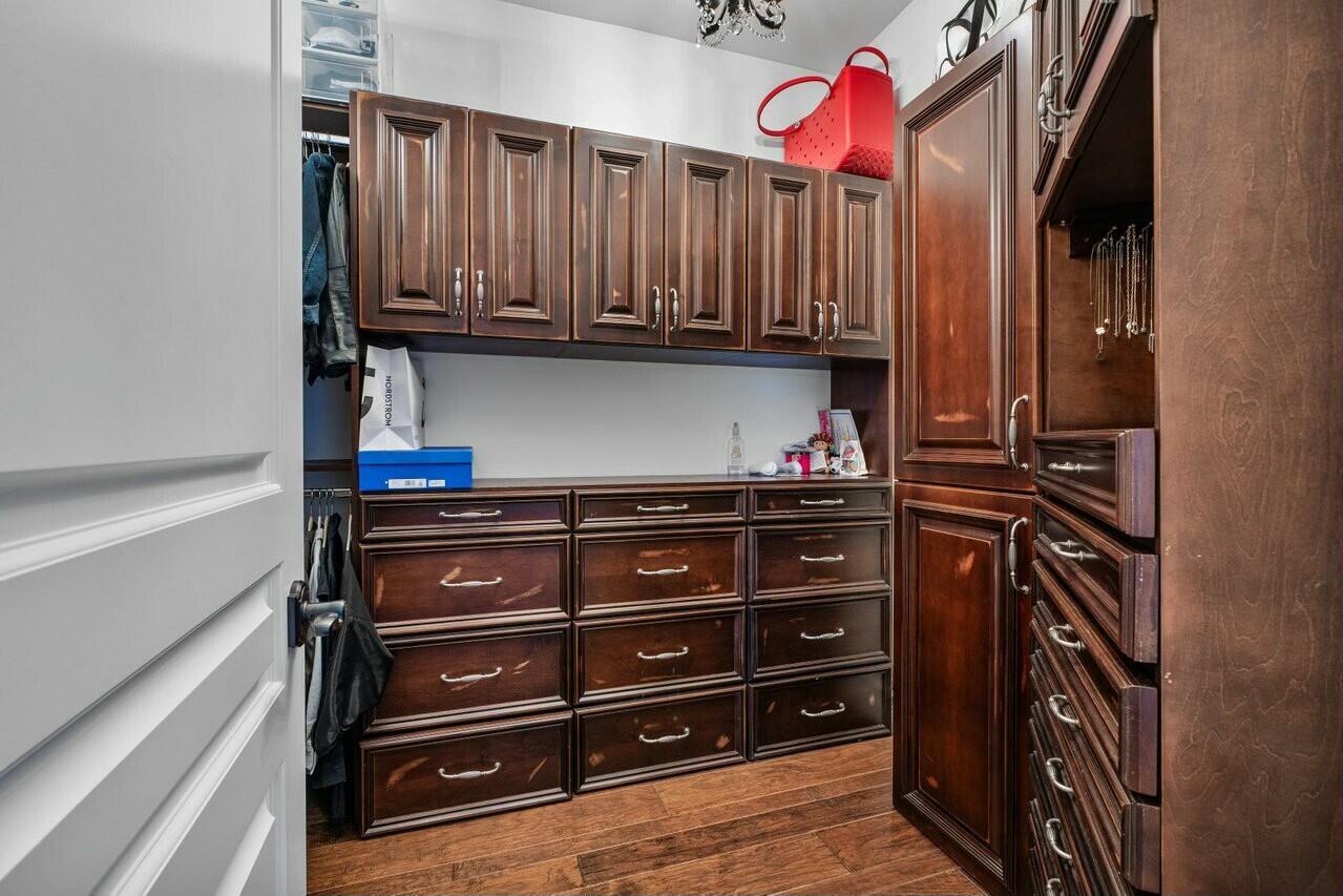 PALM BEACH FARMS CO 3 - Residential