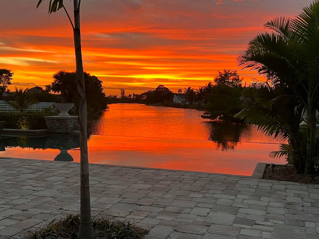 PALM BEACH FARMS CO 3 - Residential