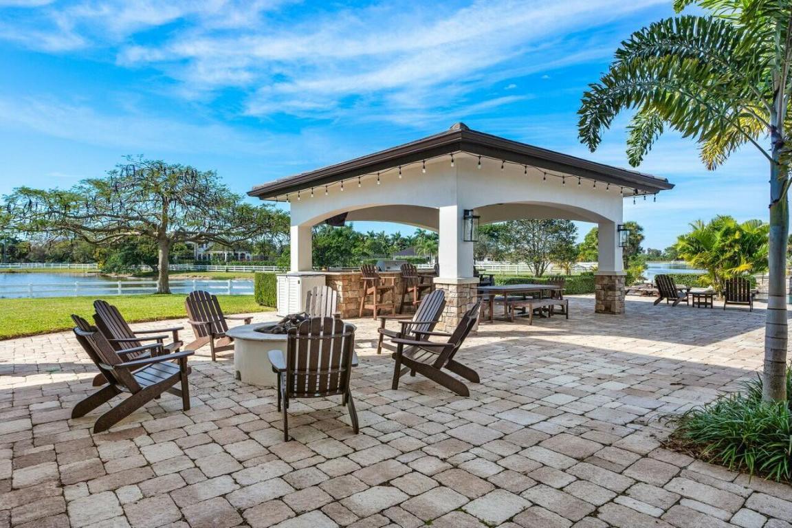 PALM BEACH FARMS CO 3 - Residential